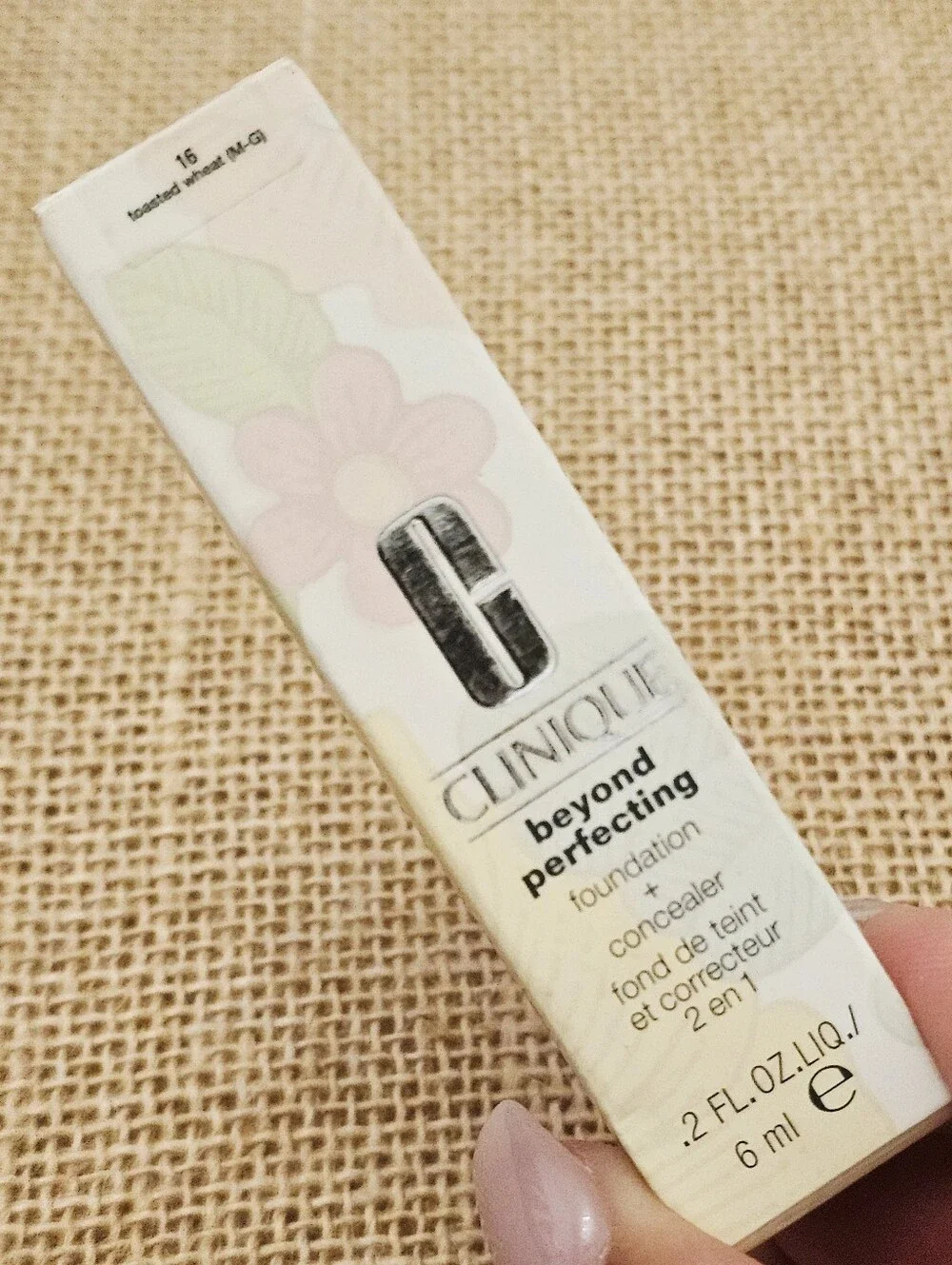NEW Clinique's Beyond Perfecting Foundation + Concealer 16 Toasted Walnut (M-G)